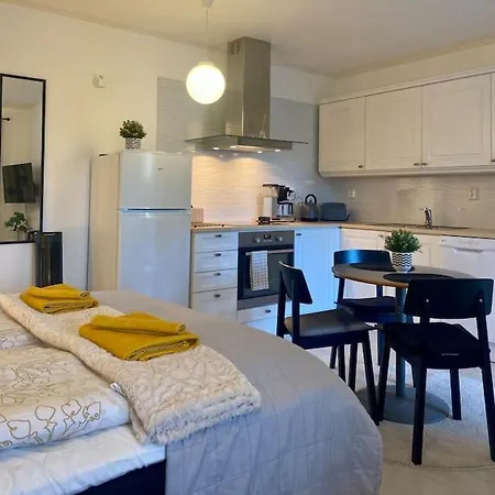 Kodikasta Majoittumista Hyvaellae Sijainnilla Apartamento *